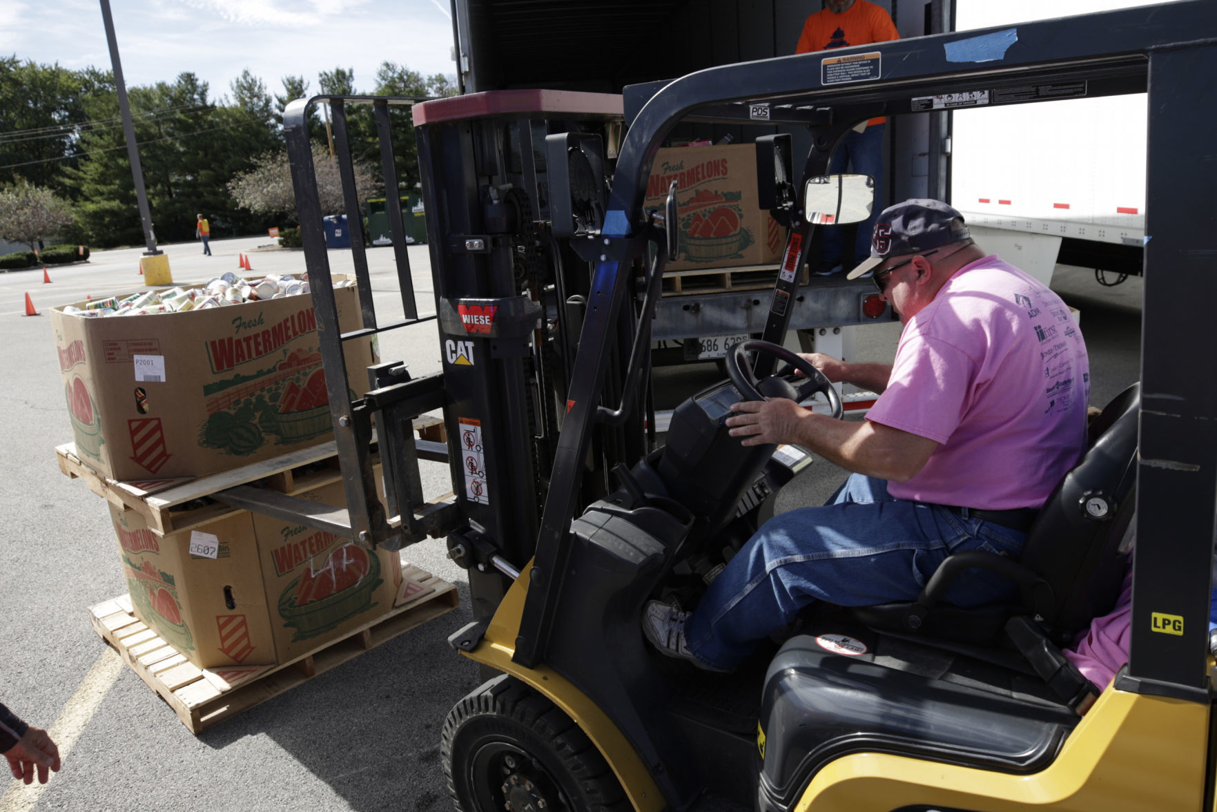 GALLERY_WSOY-Food-Drive-08-100519.JPG